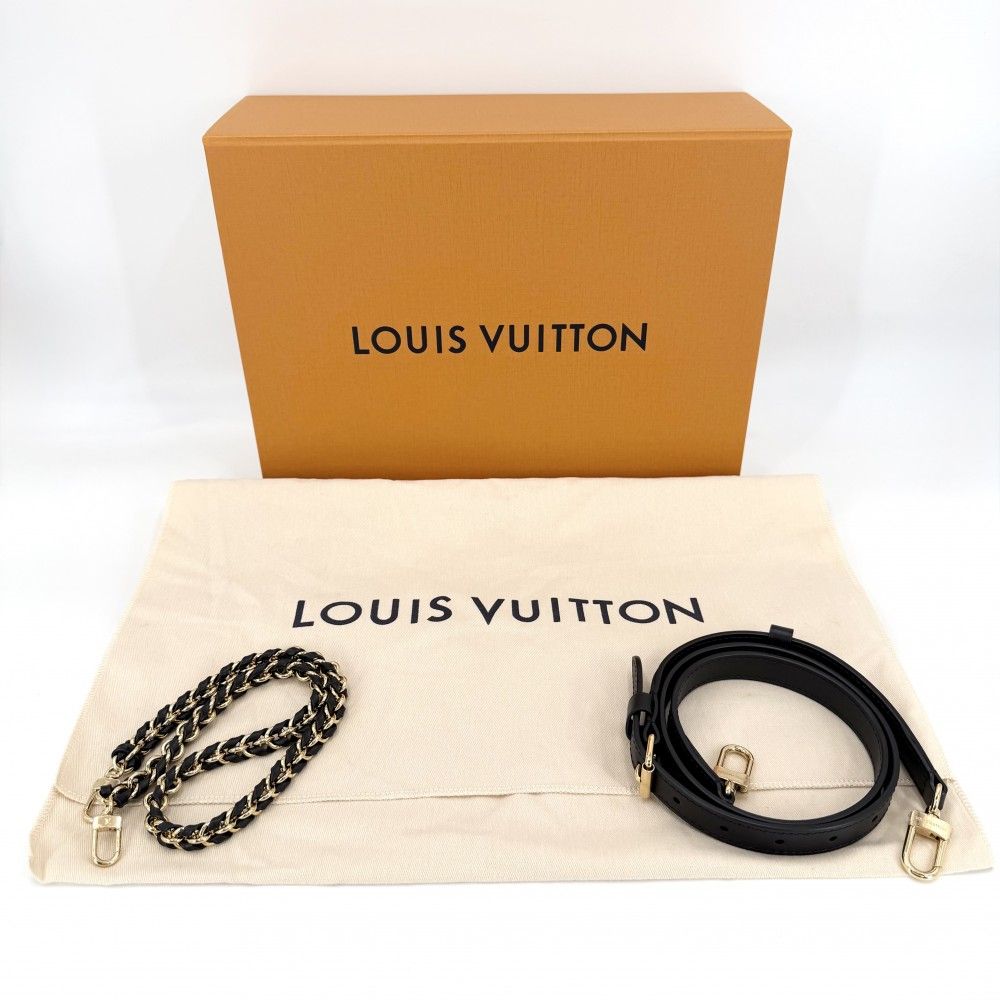 Louis Vuitton 2-Way On The Go East West Chain Shoulder Bag Crossbody Monogram — view 8