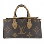 Louis Vuitton 2-Way On The Go East West Chain Shoulder Bag Crossbody Monogram — view 2