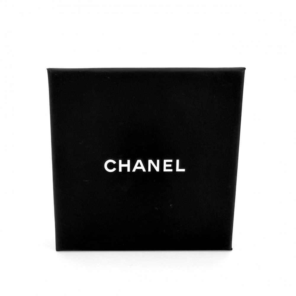 Chanel Brooch CC Logo Rhinestone Faux Pearl Silver — view 9