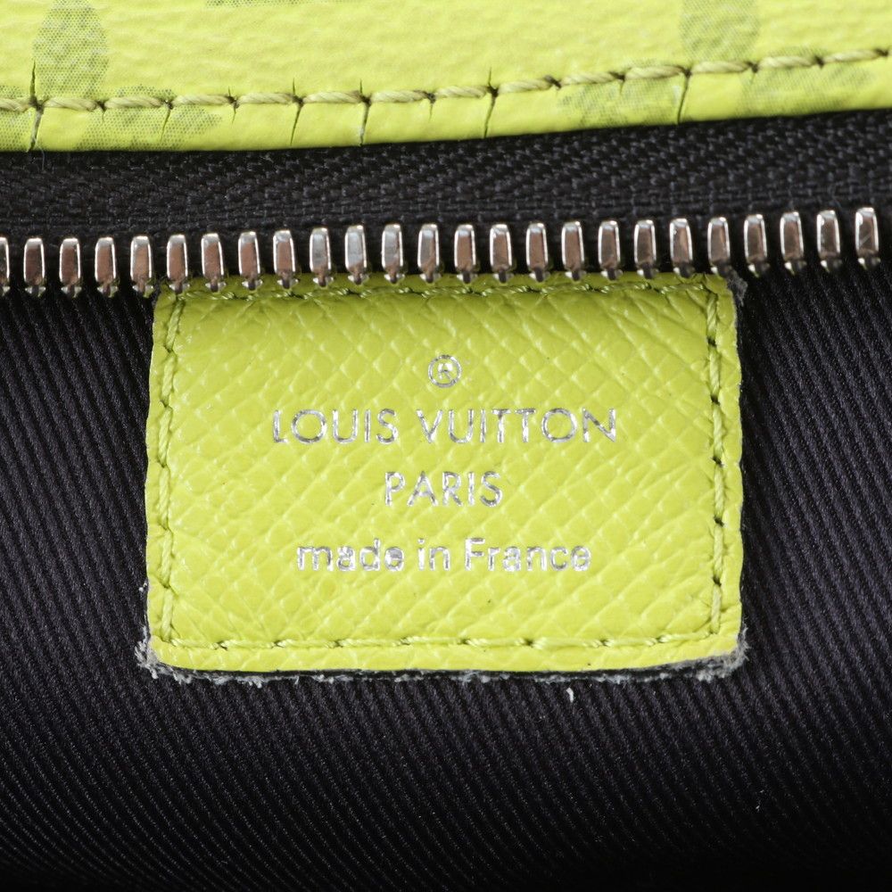 Louis Vuitton Taigarama Backpack Discovery Leather — view 9
