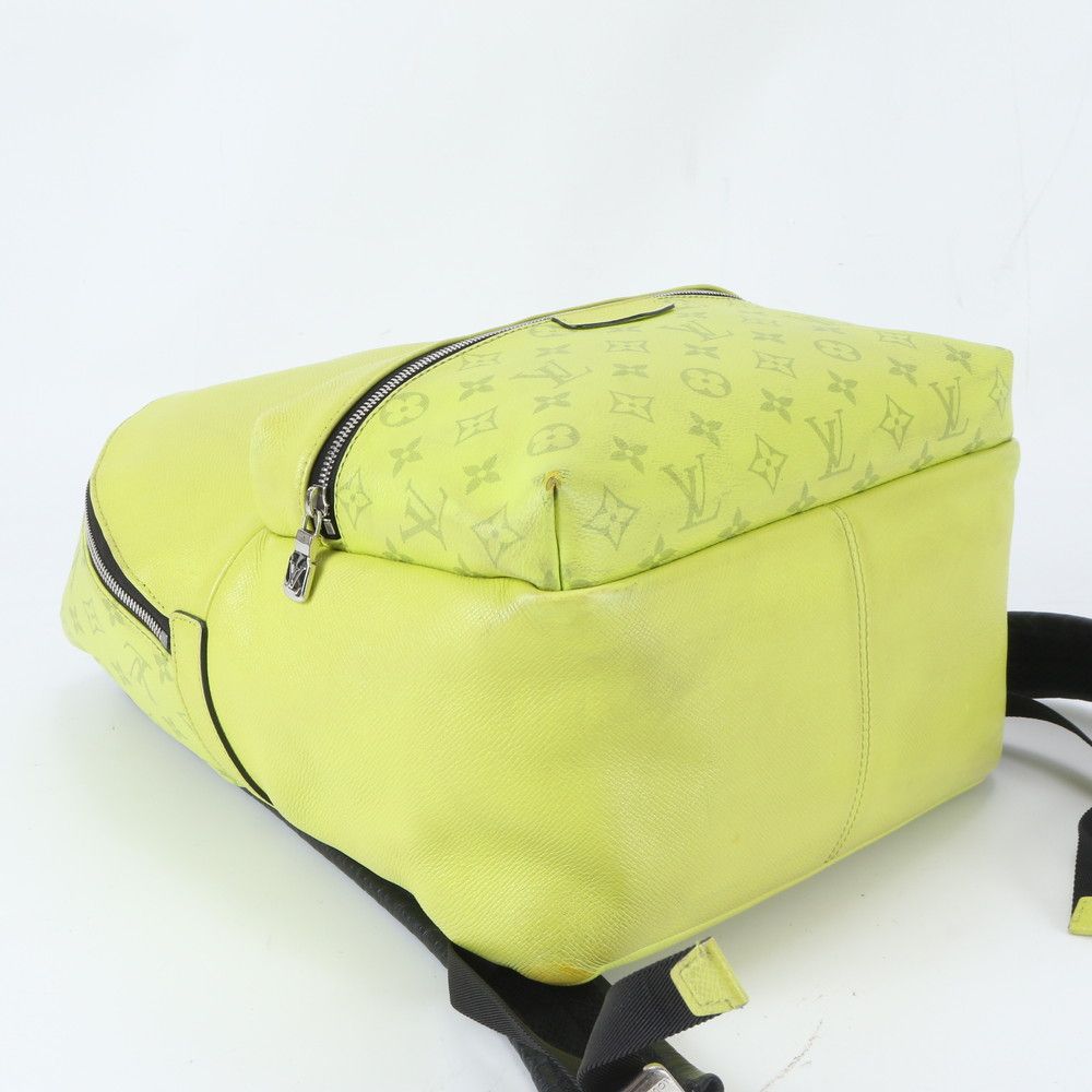 Louis Vuitton Taigarama Backpack Discovery Leather — view 4