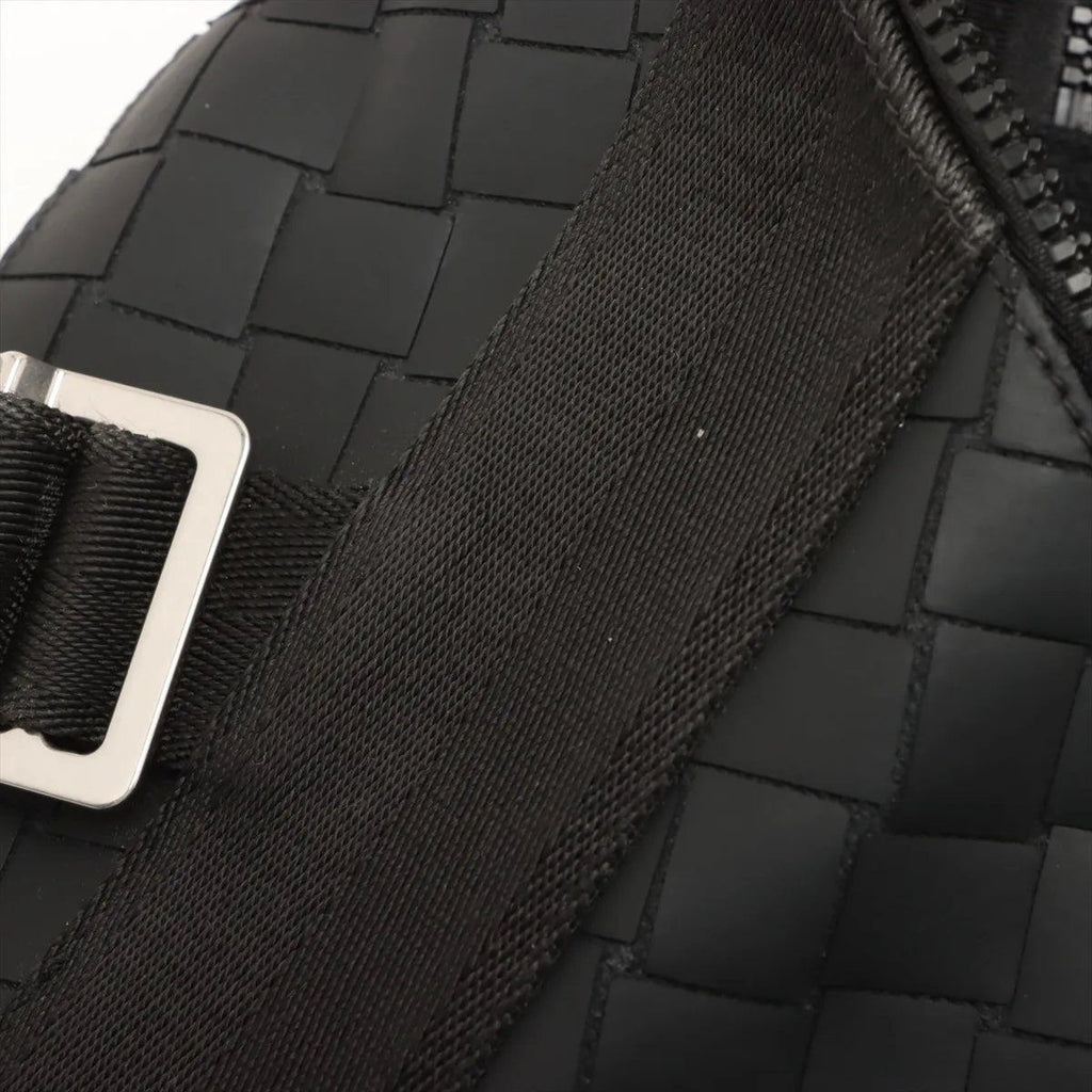 Bottega Veneta Intrecciato Rubber 2-Way Belt Bag Crossbody Body Waist Pouch — view 8
