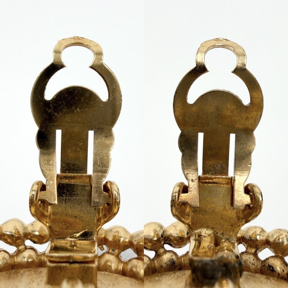 Chanel Earrings CC Logo Round Vintage Gold Plated — view 3