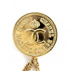 Chanel Brooch Quilted Bag Motif CC Logo Vintage 2 6 Gold — view 4