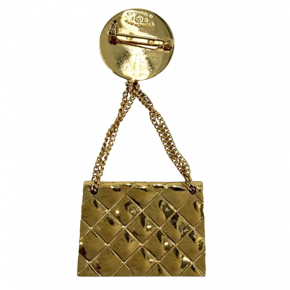 Chanel Brooch Quilted Bag Motif CC Logo Vintage 2 6 Gold — view 2