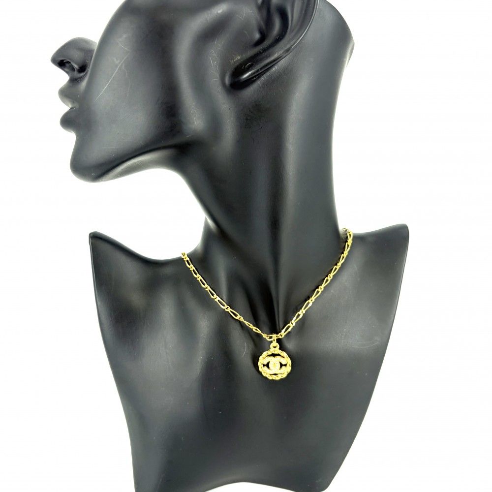 Chanel Necklace CC Logo Curl Vintage Chain Rhinestone Gold — view 3