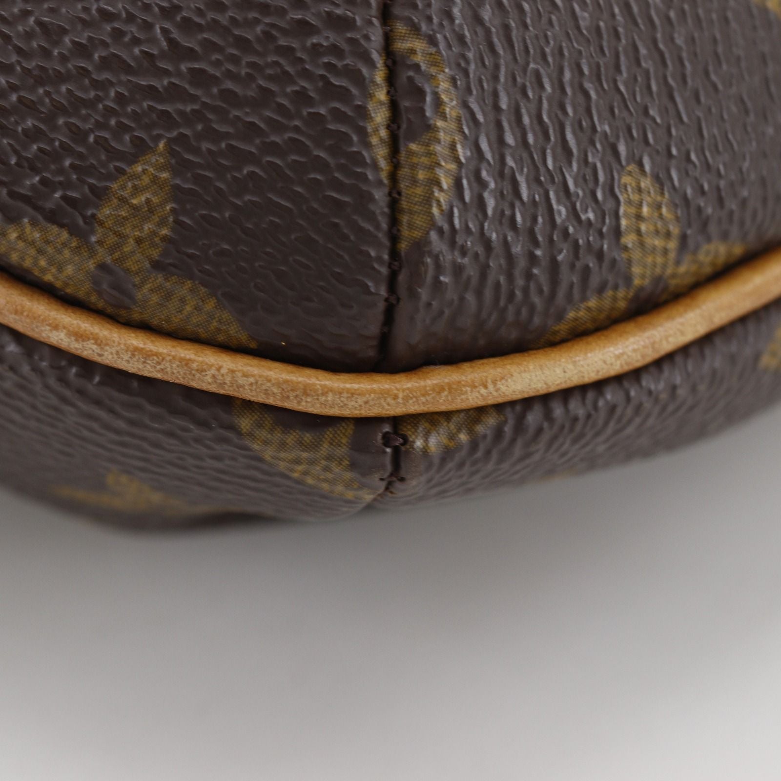 Louis Vuitton Musette Tango Short Shoulder Monogram Canvas Brown — view 5