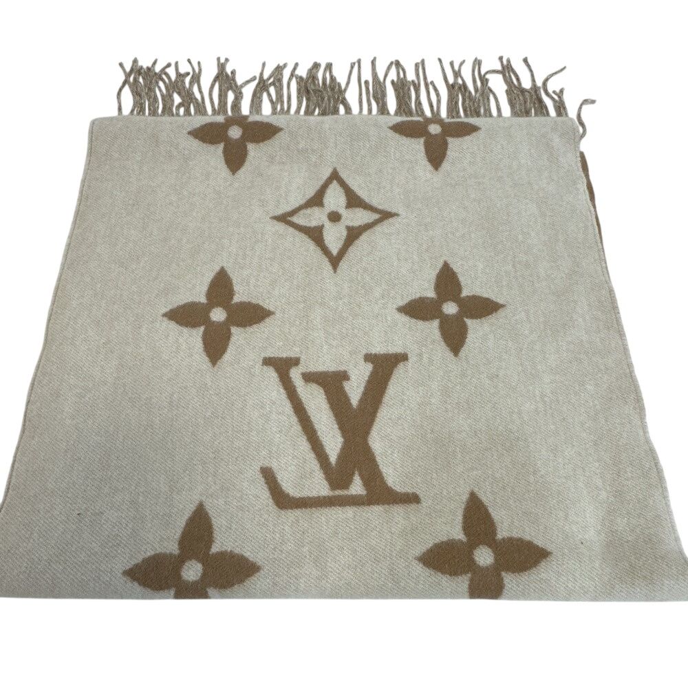Louis Vuitton Reykjavik Scarf — view 6