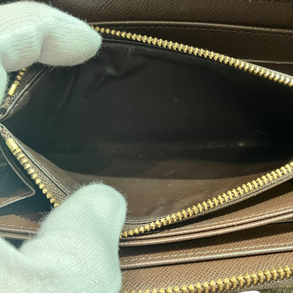 Louis Vuitton Zippy Wallet Damier Canvas — view 5