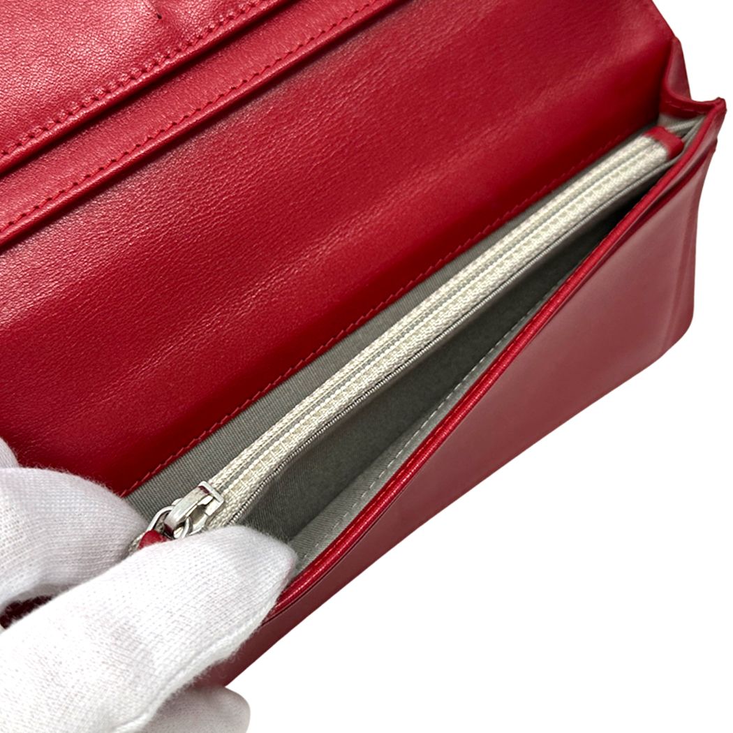 Chanel Wallet Sevruga Leather Red Silver CC Logo — view 5