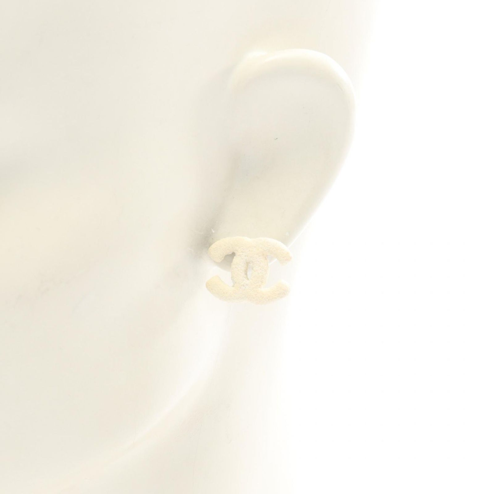 Chanel Earrings CC Logo Stainless Steel — view 4