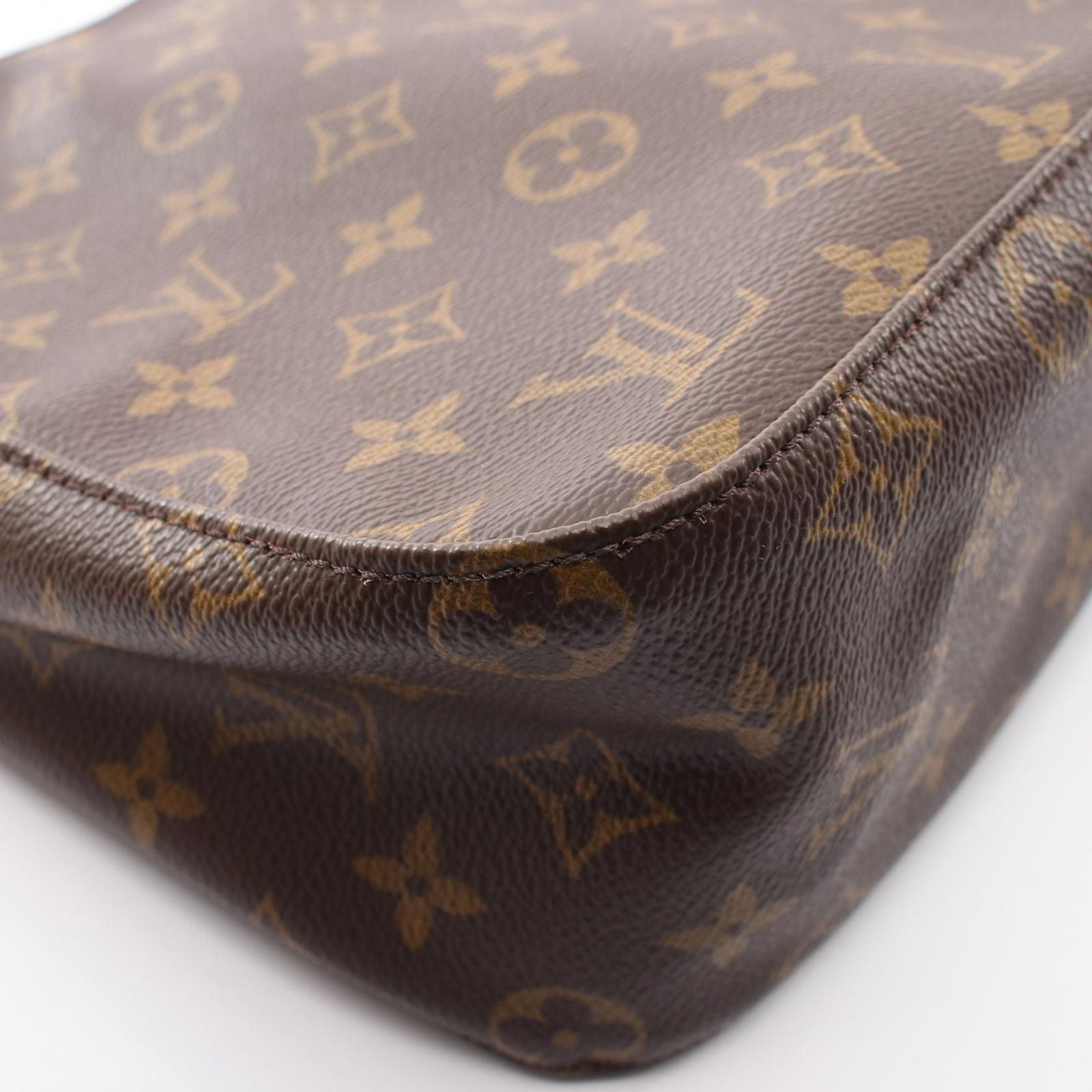 Louis Vuitton Shoulder Bag Looping MM Canvas Leather — view 6