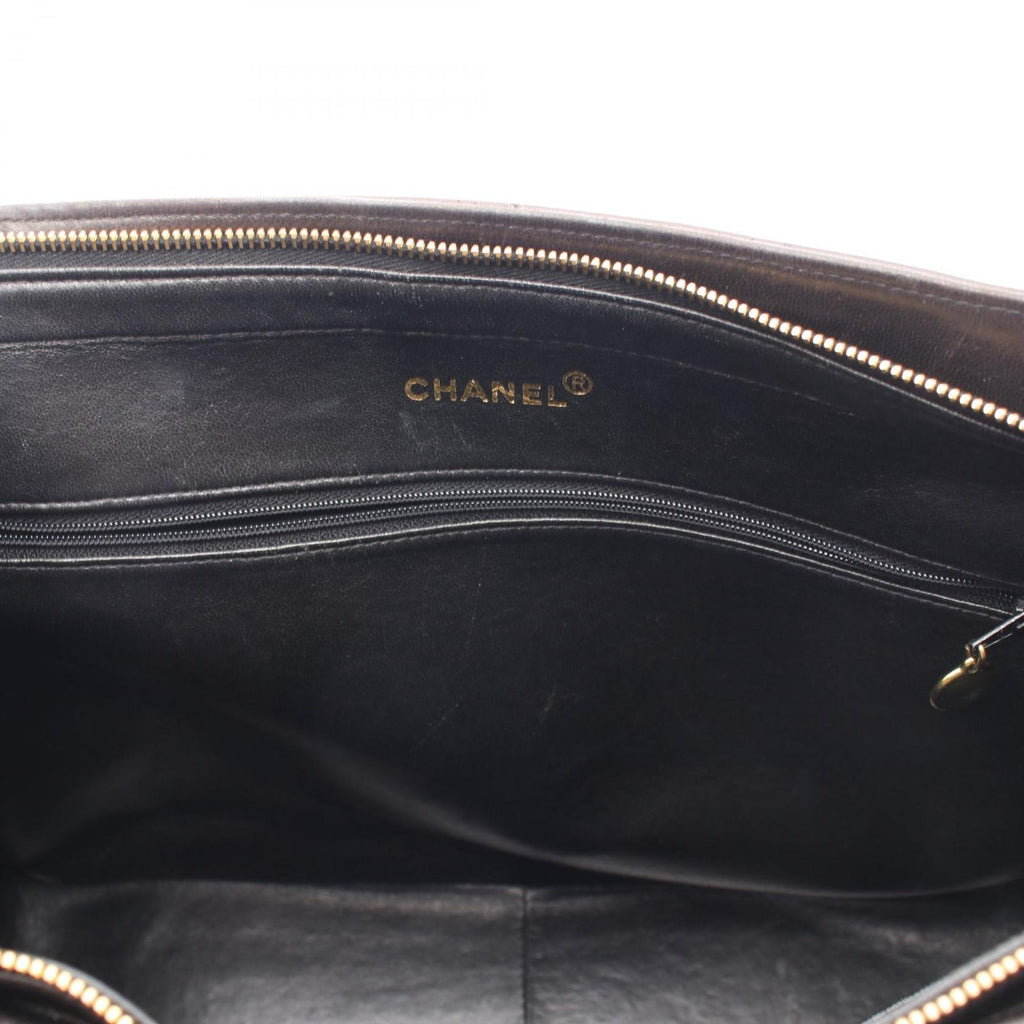 Chanel Shoulder Bag Quilted Black Lambskin — view 6