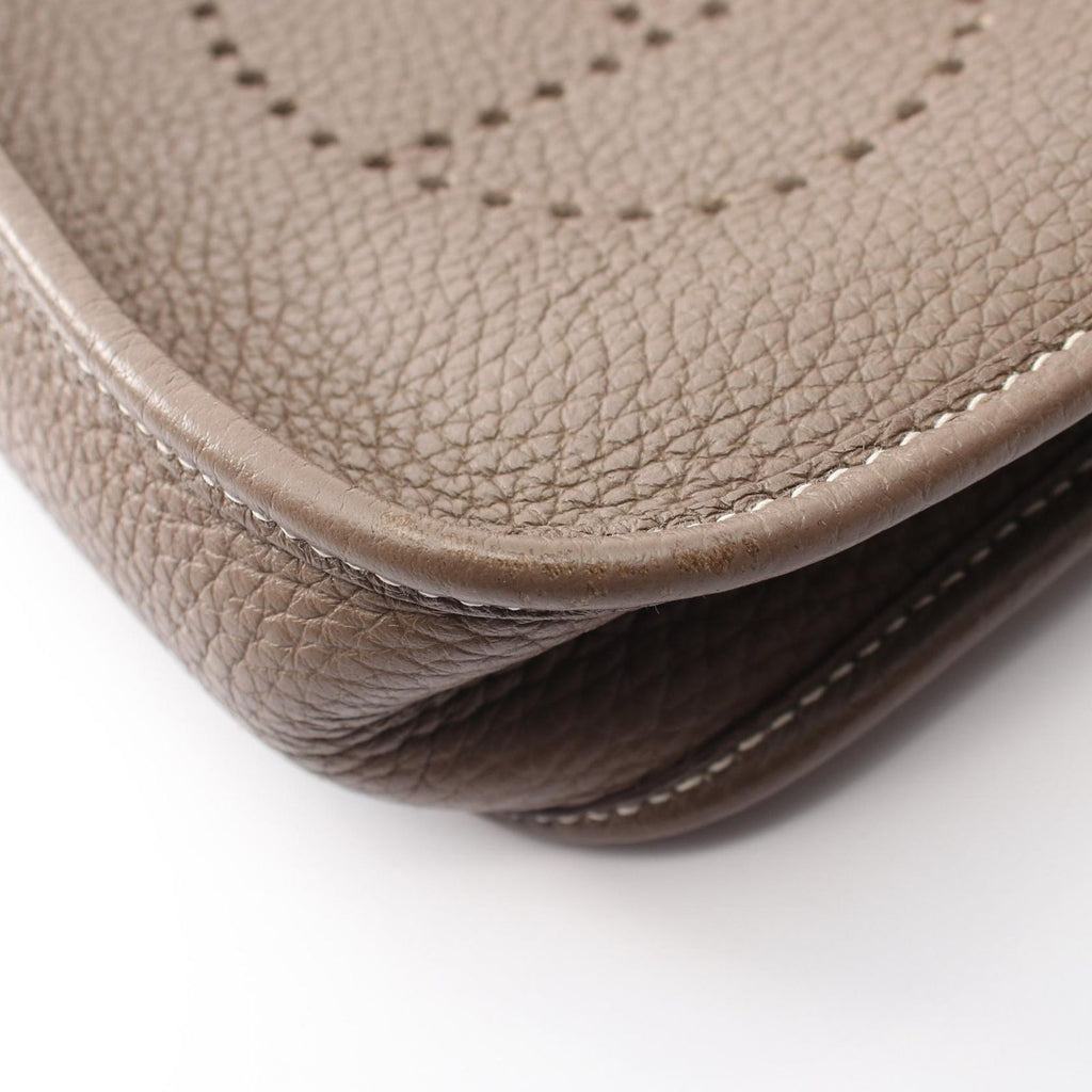Hermes Shoulder Bag Evelyne TPM Amazon Etoupe Leather TPM — view 6