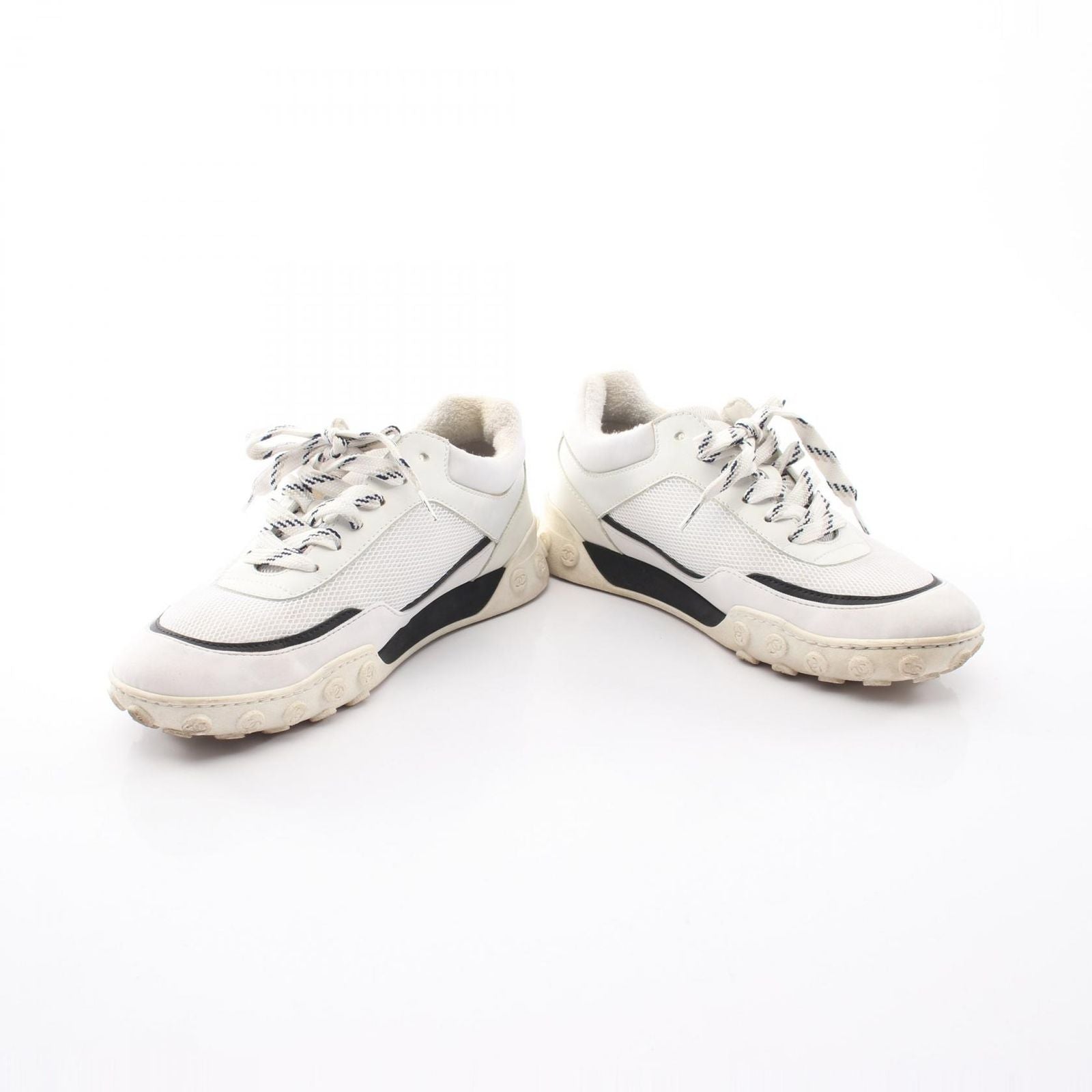 Chanel Sneakers CC Logo Nylon Leather — view 3