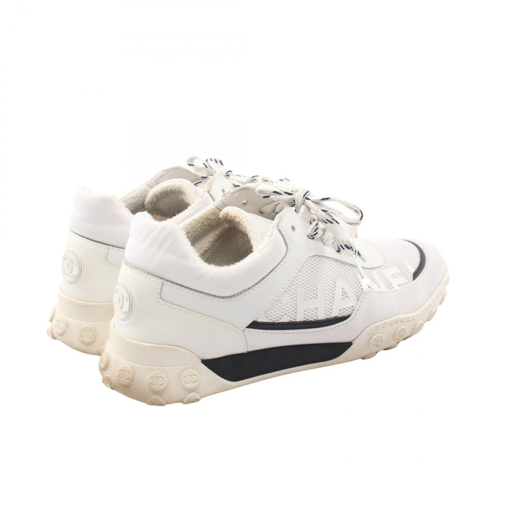 Chanel Sneakers CC Logo Nylon Leather — view 2
