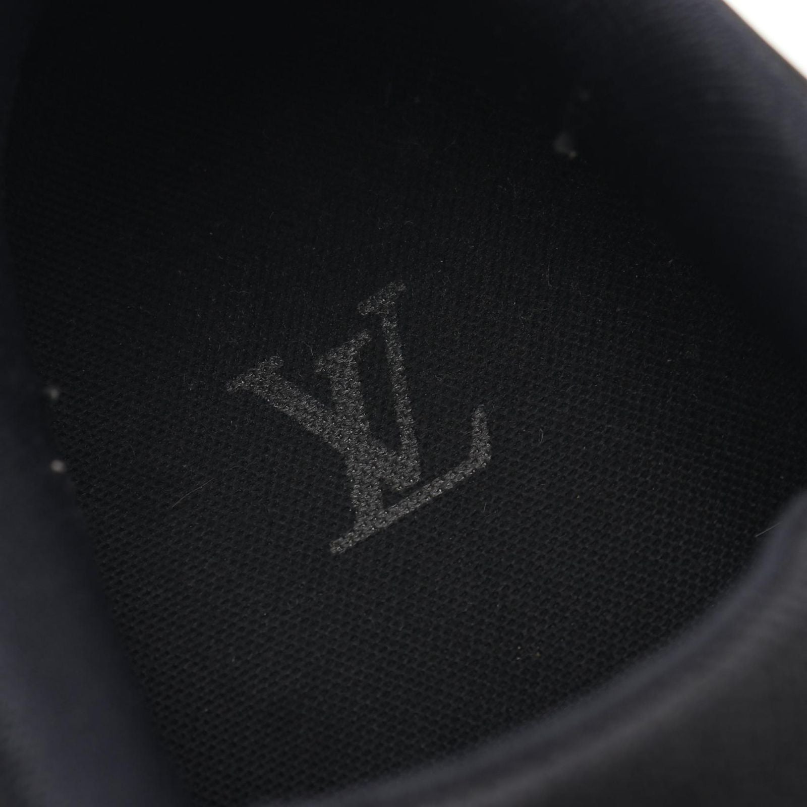 Louis Vuitton Sneakers Millennium Line Leather — view 5