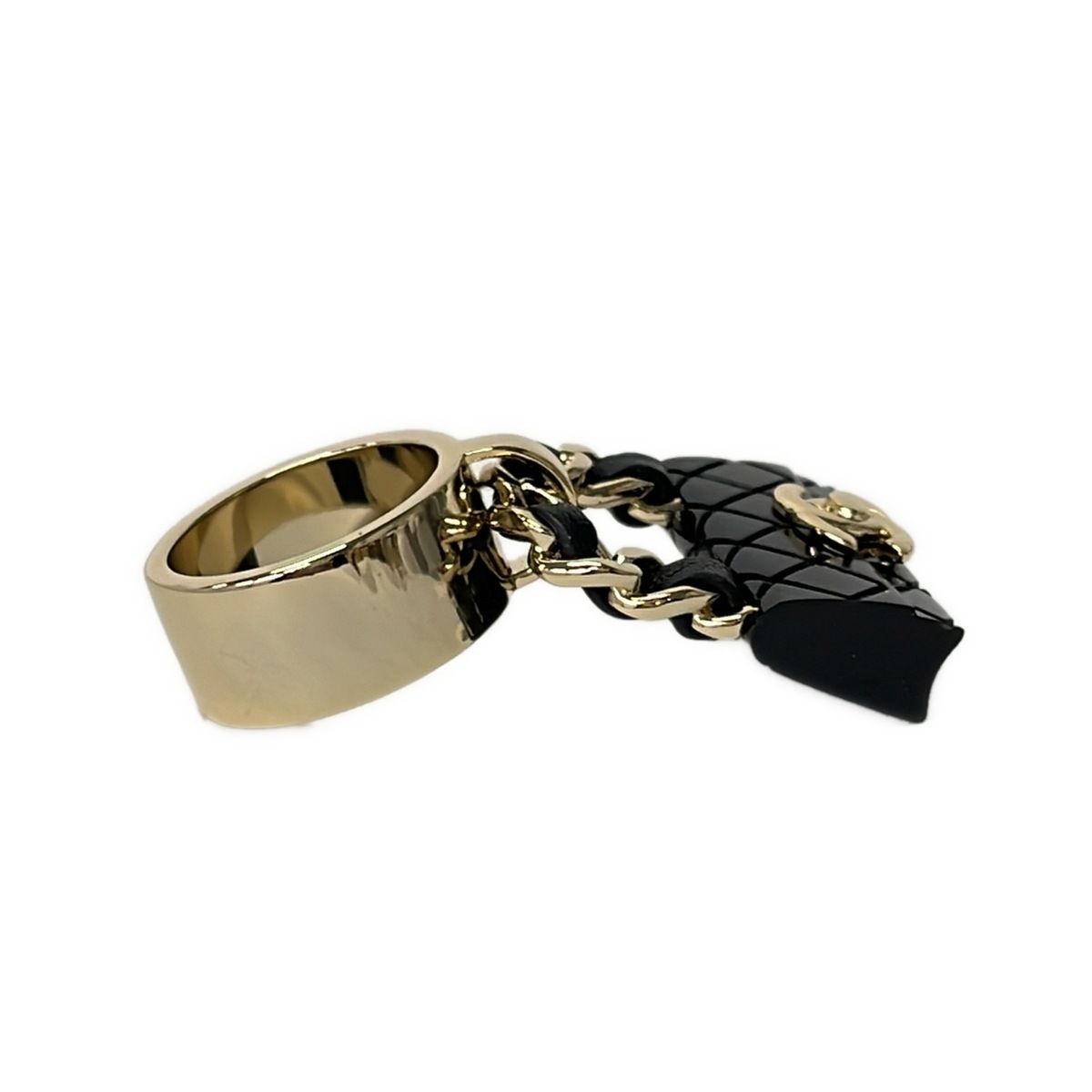 Chanel Ring CC Logo Leather Gold Black Bag Motif Quilted — view 2