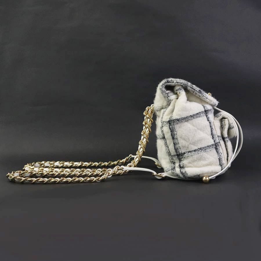 Chanel Backpack White — view 2