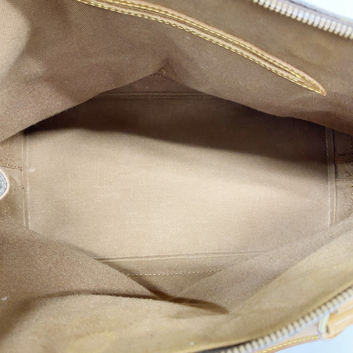 Louis Vuitton Handbag Monogram Alma Brown — view 4