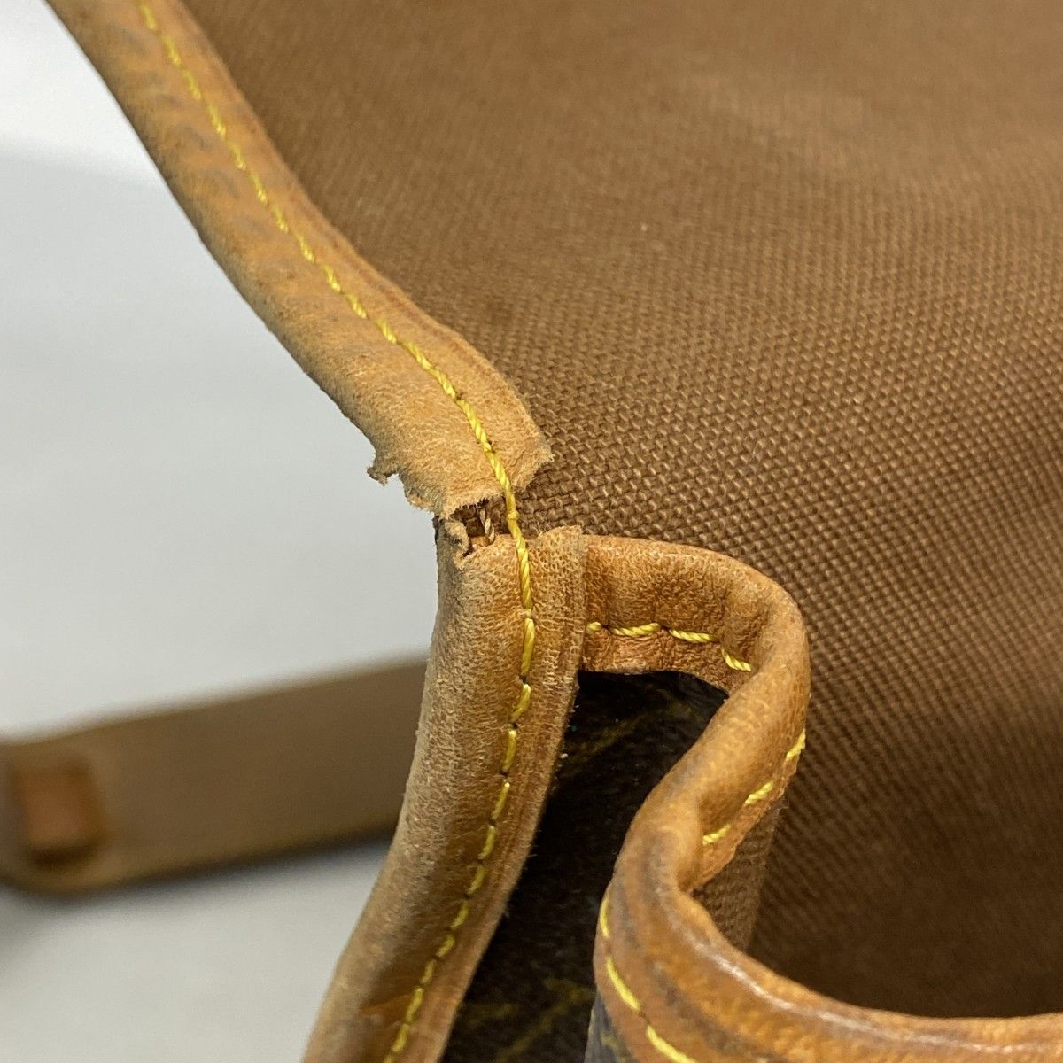 Louis Vuitton Shoulder Bag Monogram Givesiere GM Brown — view 7