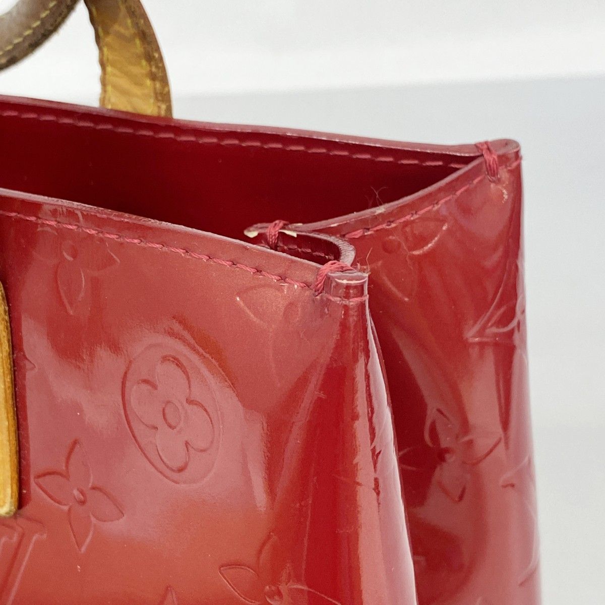 Louis Vuitton Handbag Vernis Reed PM Pomme D'amour — view 8