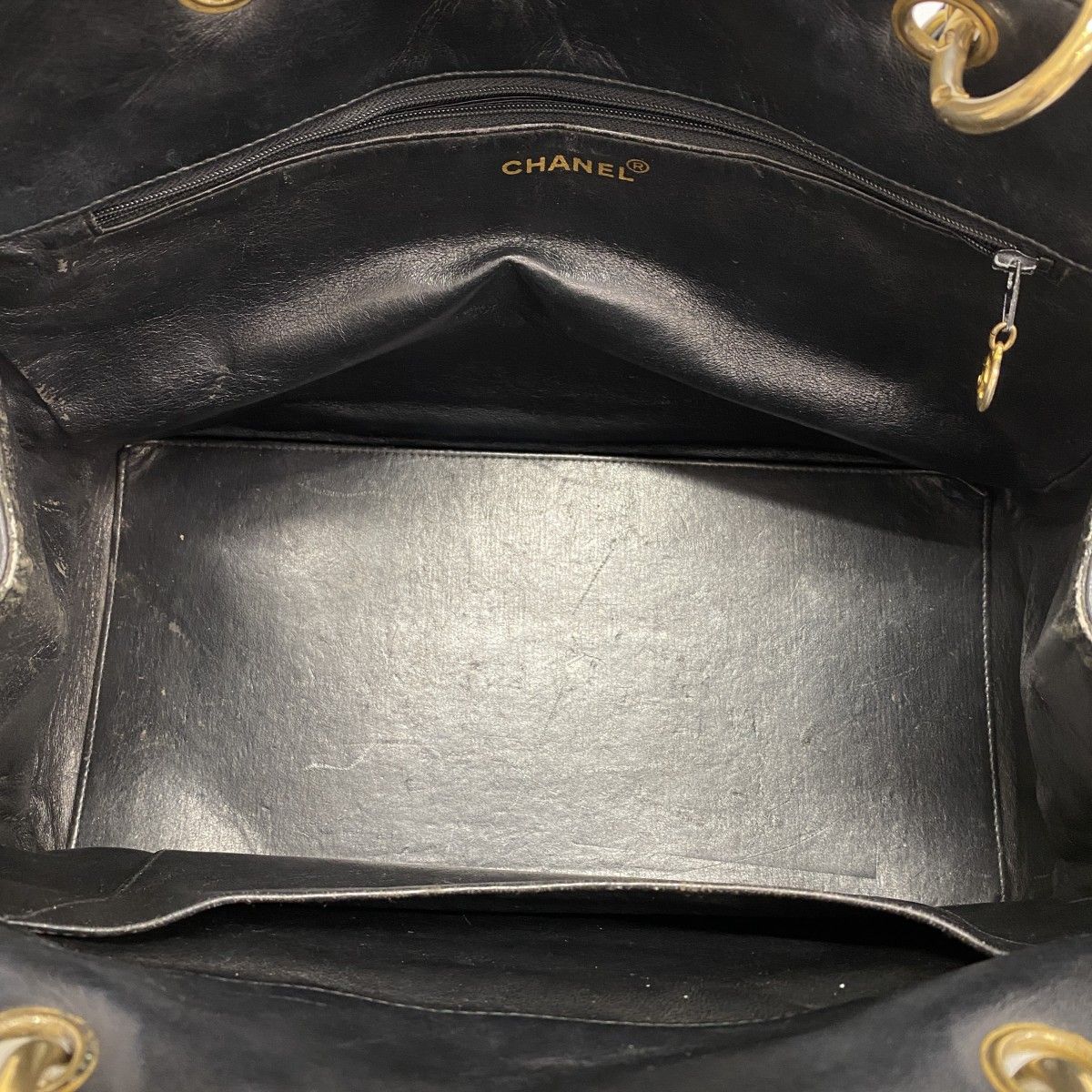 Chanel Chain Tote Quilted Lambskin Black Gold — view 4