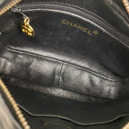 Chanel Shoulder Bag Quilted Lambskin Black Gold — view 4