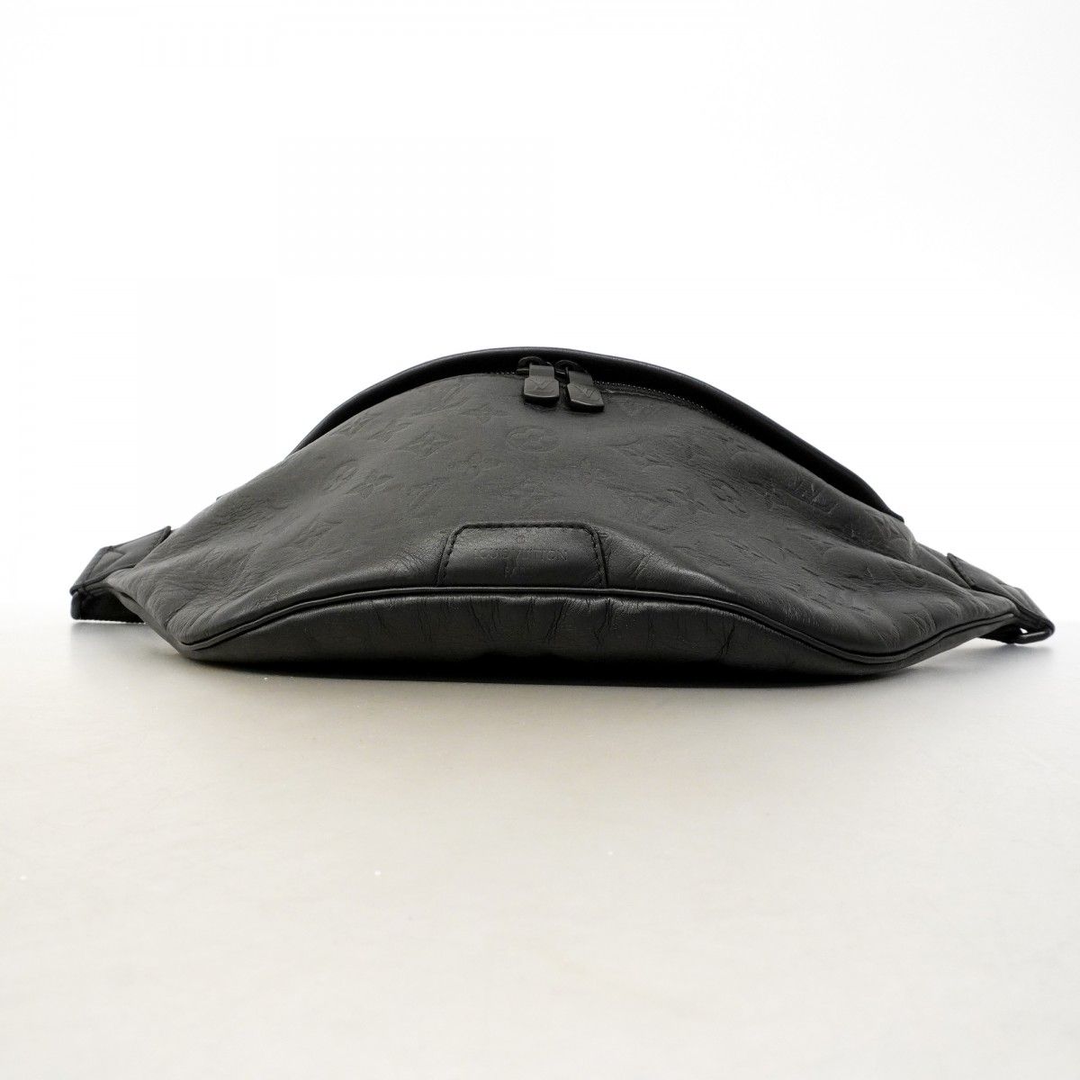 Louis Vuitton Belt Bag Monogram Shadow Discovery Black — view 3