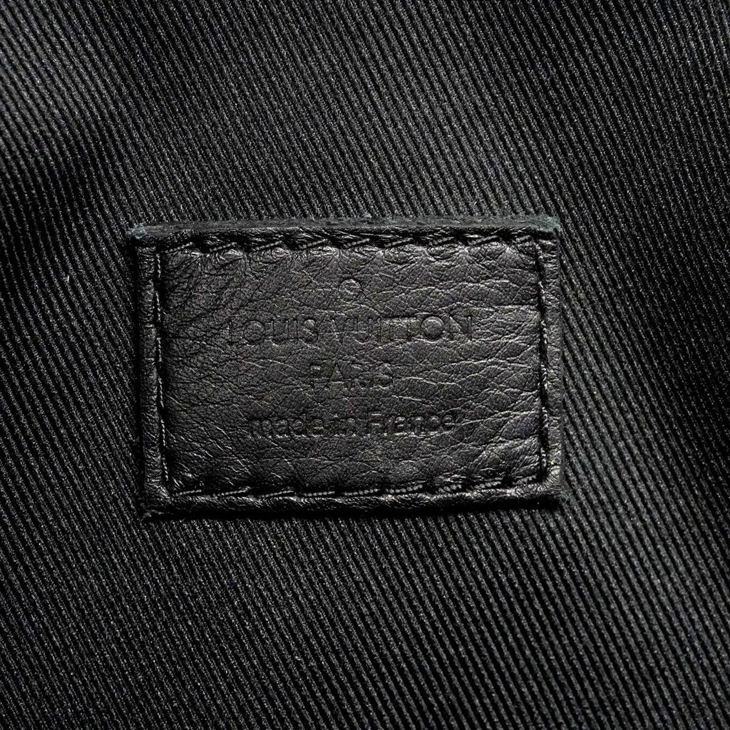 Louis Vuitton Belt Bag Monogram Shadow Discovery Black — view 5