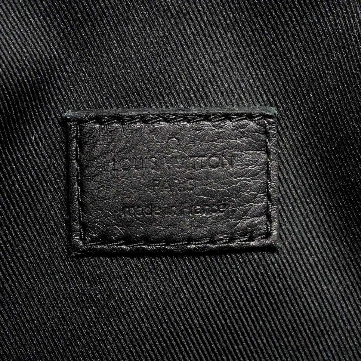 Louis Vuitton Belt Bag Monogram Shadow Discovery Black — view 5