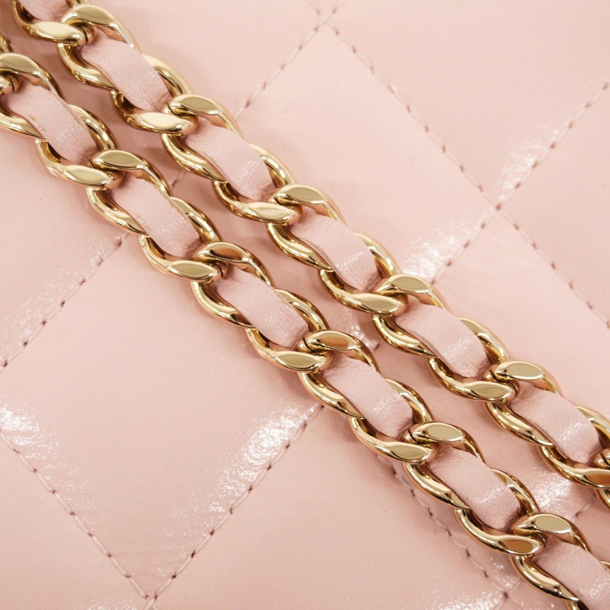 Chanel Vanity Bag Quilted Lambskin Pink Champagne Gold 2-Way — view 8