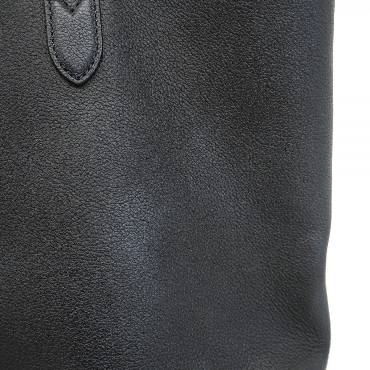 Louis Vuitton Tote Lowkey Cabas MM Noir — view 9
