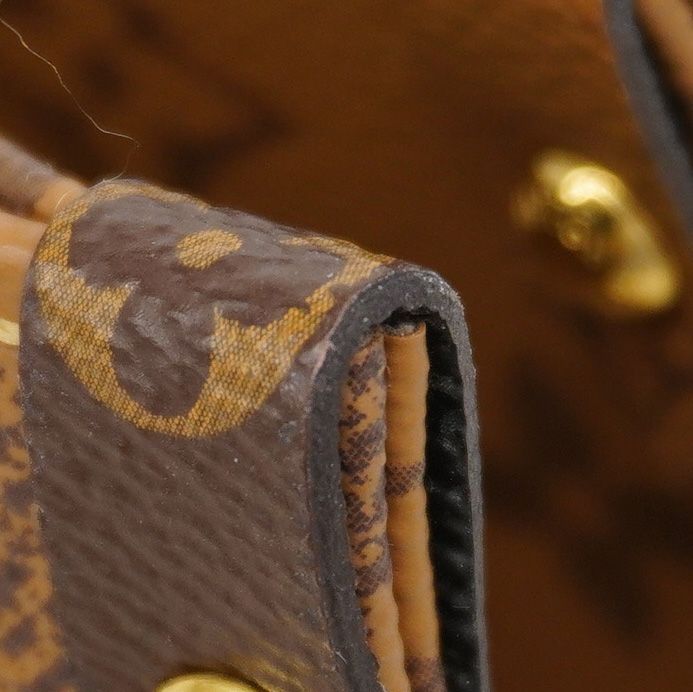 Louis Vuitton Tote Monogram Giant Reverse On The Go MM Brown 2-Way — view 6