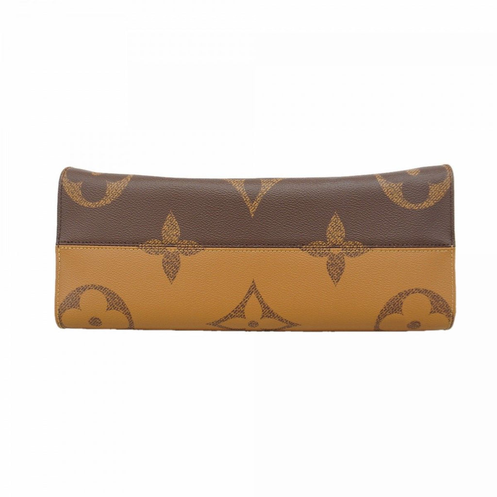 Louis Vuitton Tote Monogram Giant Reverse On The Go MM Brown 2-Way — view 3