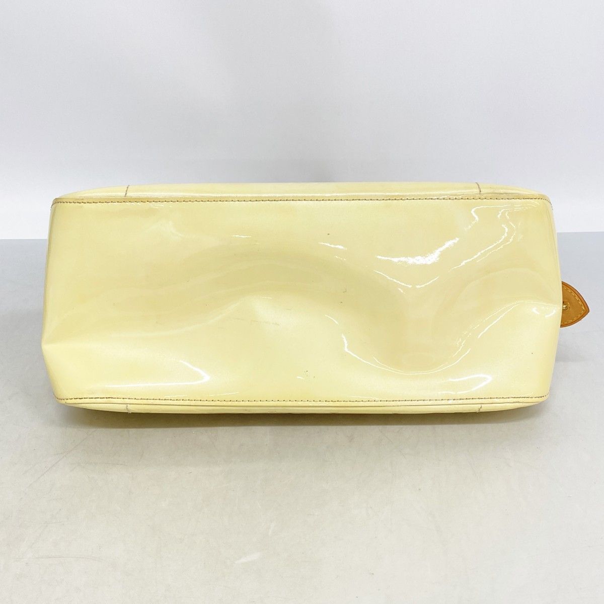 Louis Vuitton Handbag Vernis Rosewood Avenue Loulou — view 3