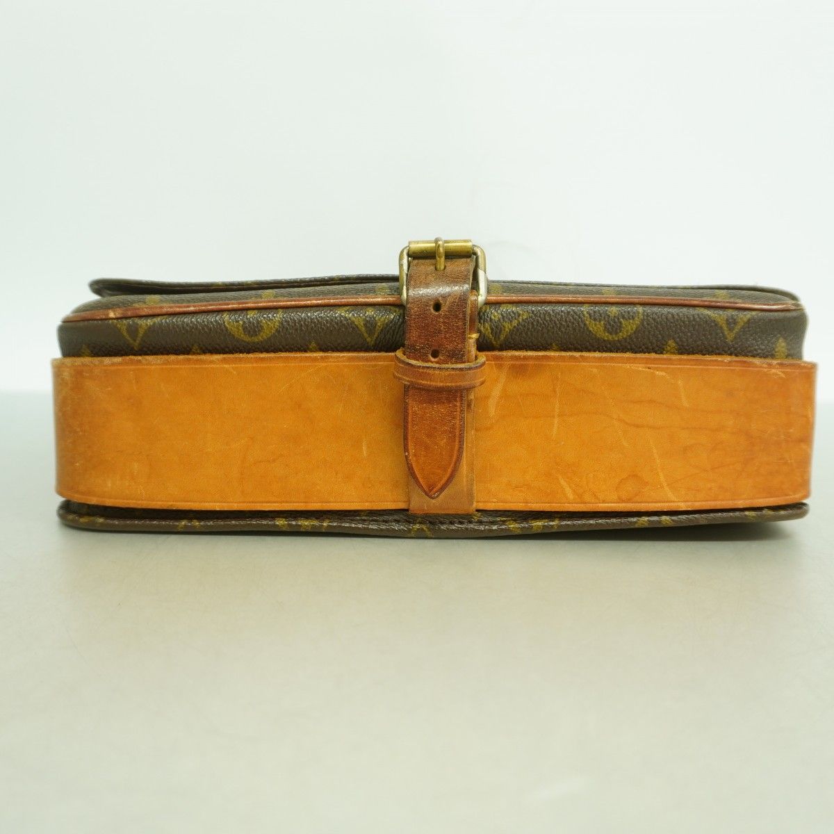 Louis Vuitton Shoulder Bag Monogram Cartouchiere GM Brown — view 3