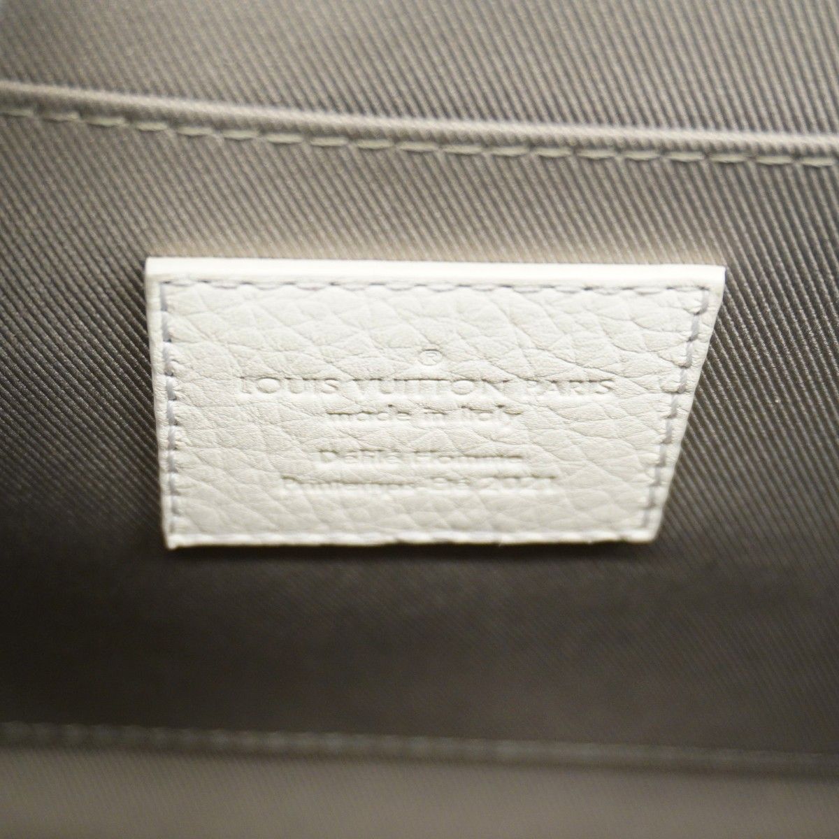 Louis Vuitton Handbag Monogram Taurillon LV Friends Flap Soft Trunk Messenger — view 6