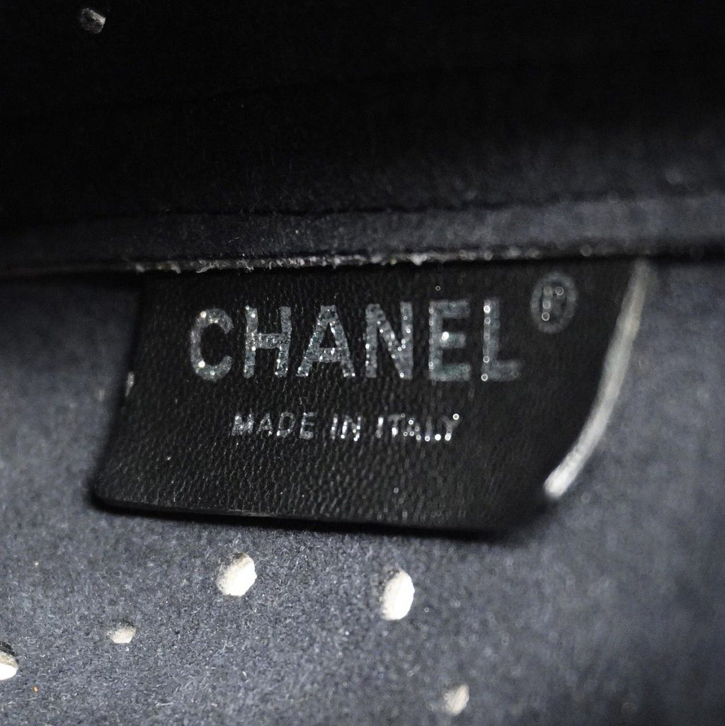 Chanel Shoulder Bag Caviar Leather Blue Silver — view 5