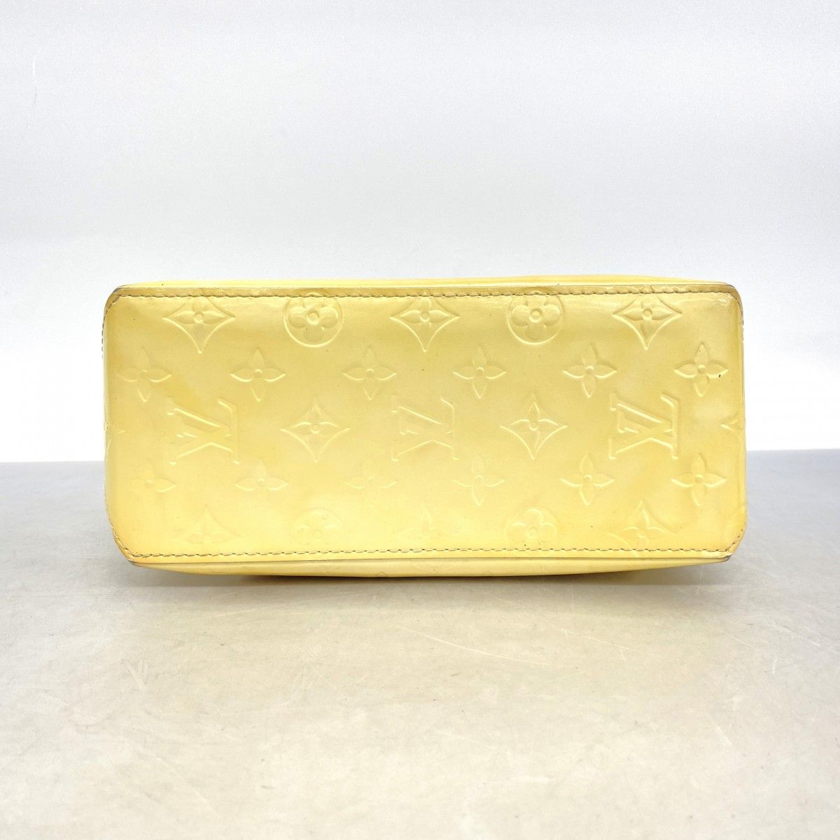 Louis Vuitton Handbag Vernis Reed PM Gray — view 3