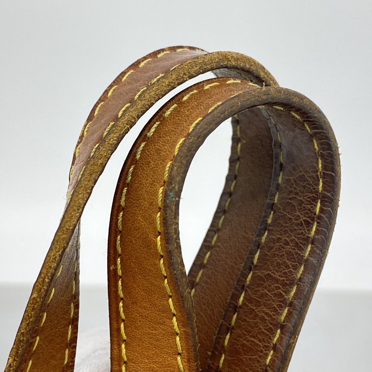 Louis Vuitton Handbag Vernis Reed PM Gray — view 8