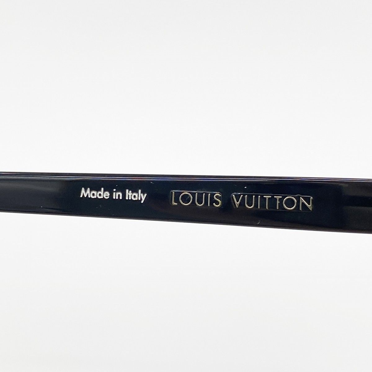 Louis Vuitton Sunglasses LV Signature Square Round Noir Eyewear — view 3