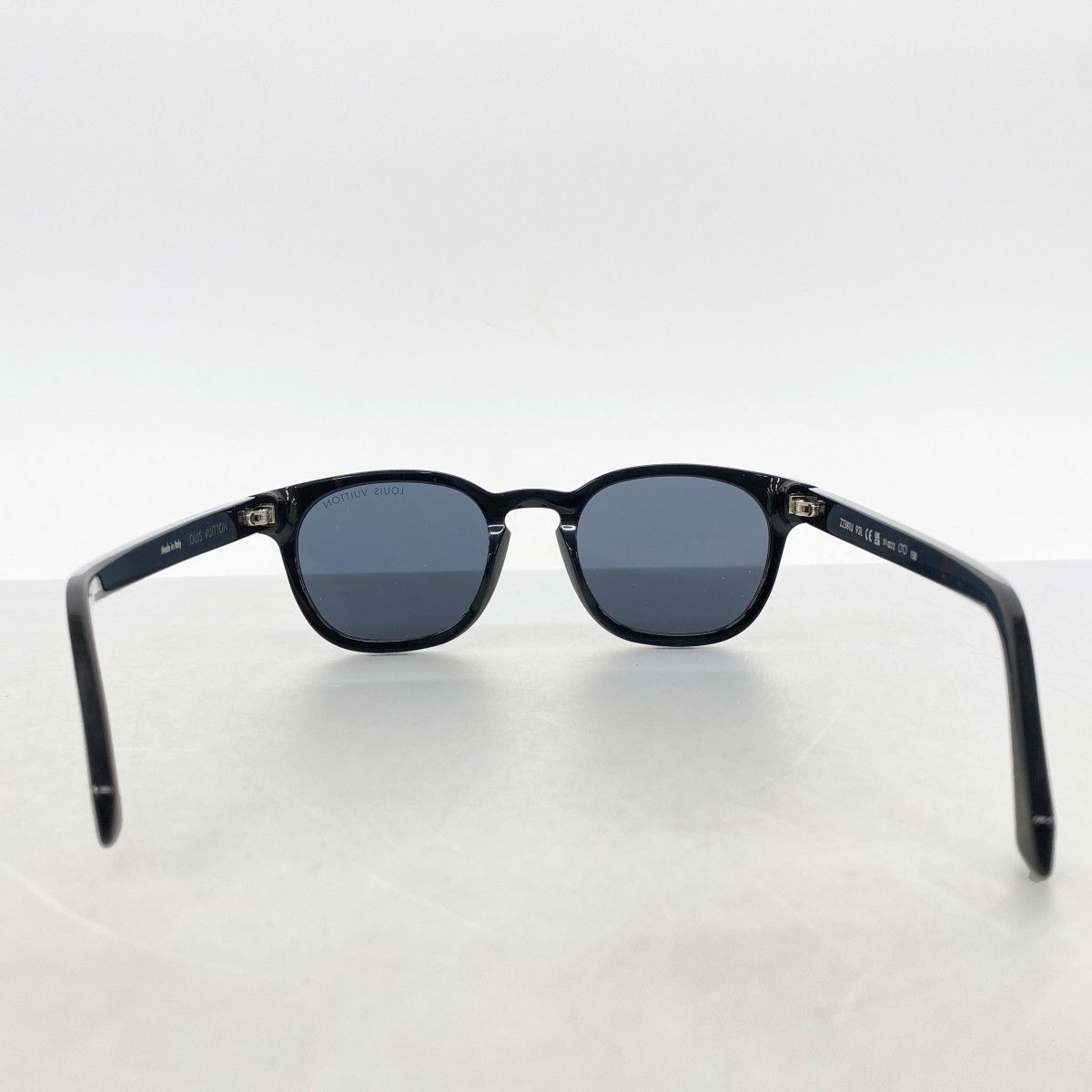 Louis Vuitton Sunglasses LV Signature Square Round Noir Eyewear — view 8