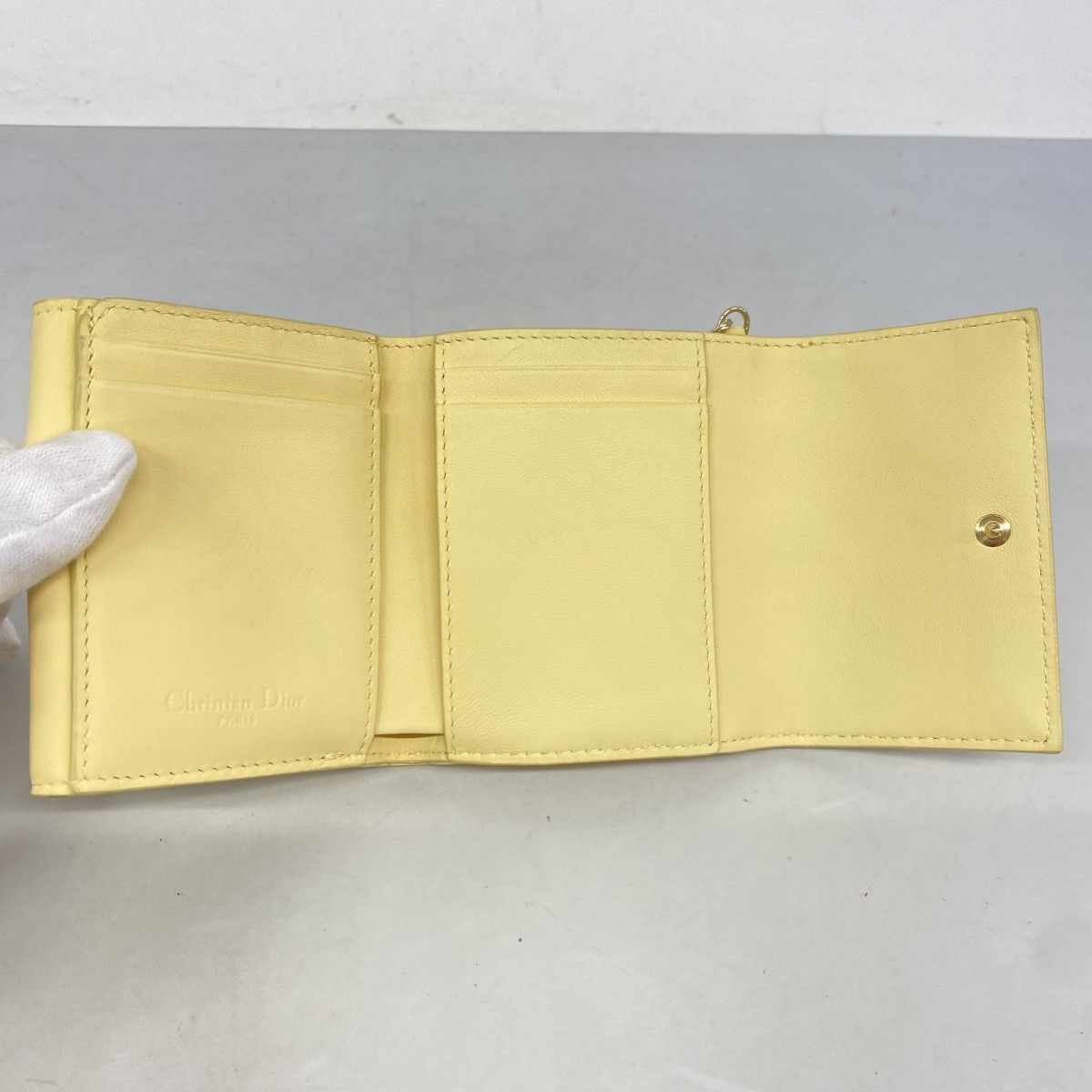 Dior Trifold Wallet Cannage Enamel Ivory Gold — view 3