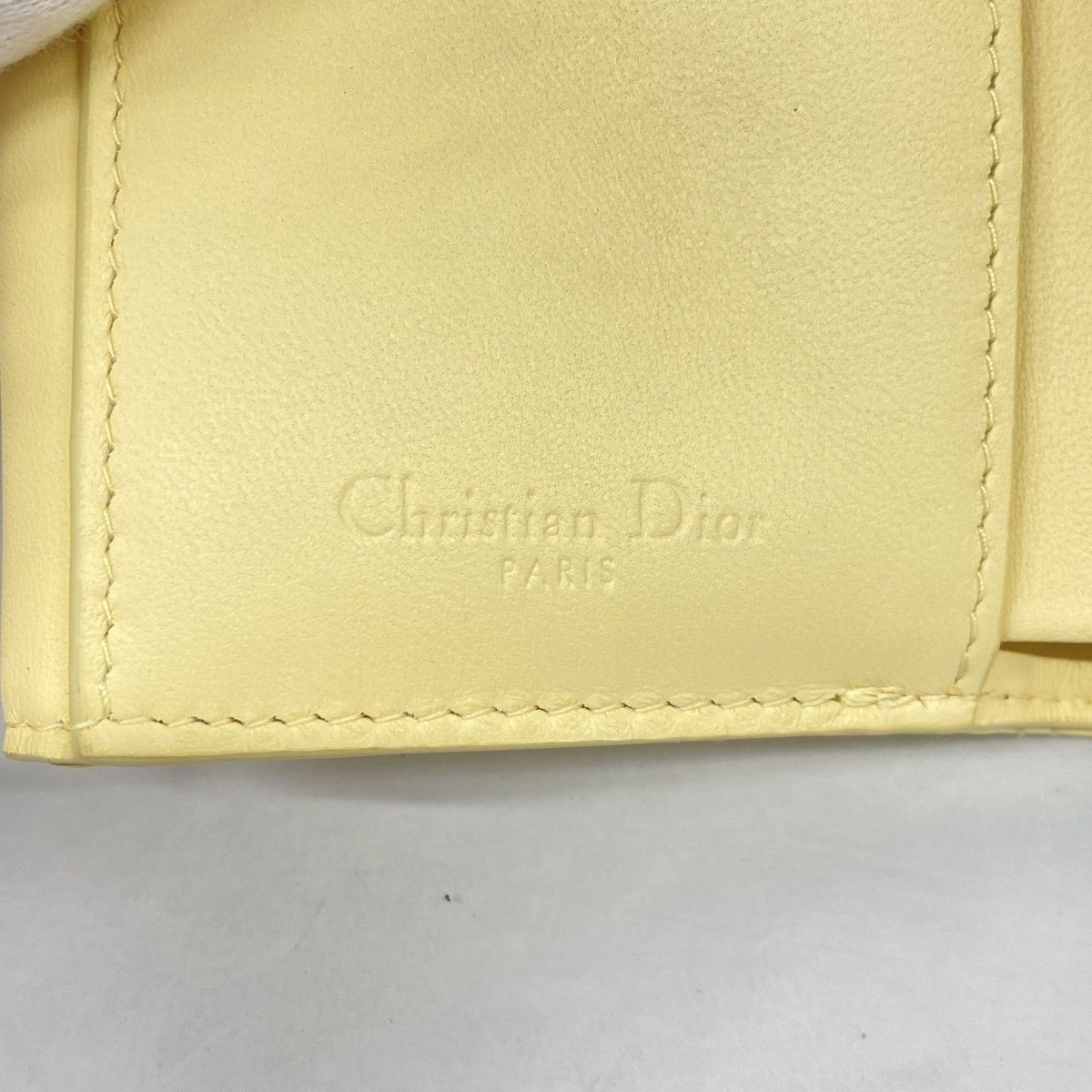 Dior Trifold Wallet Cannage Enamel Ivory Gold — view 4