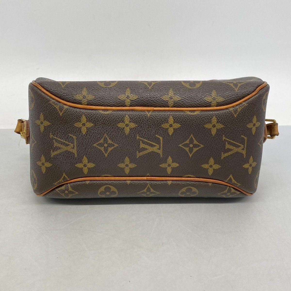 Louis Vuitton Shoulder Bag Monogram Blois Brown — view 3