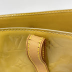 Louis Vuitton Tote Vernis Reed GM Beige — view 7