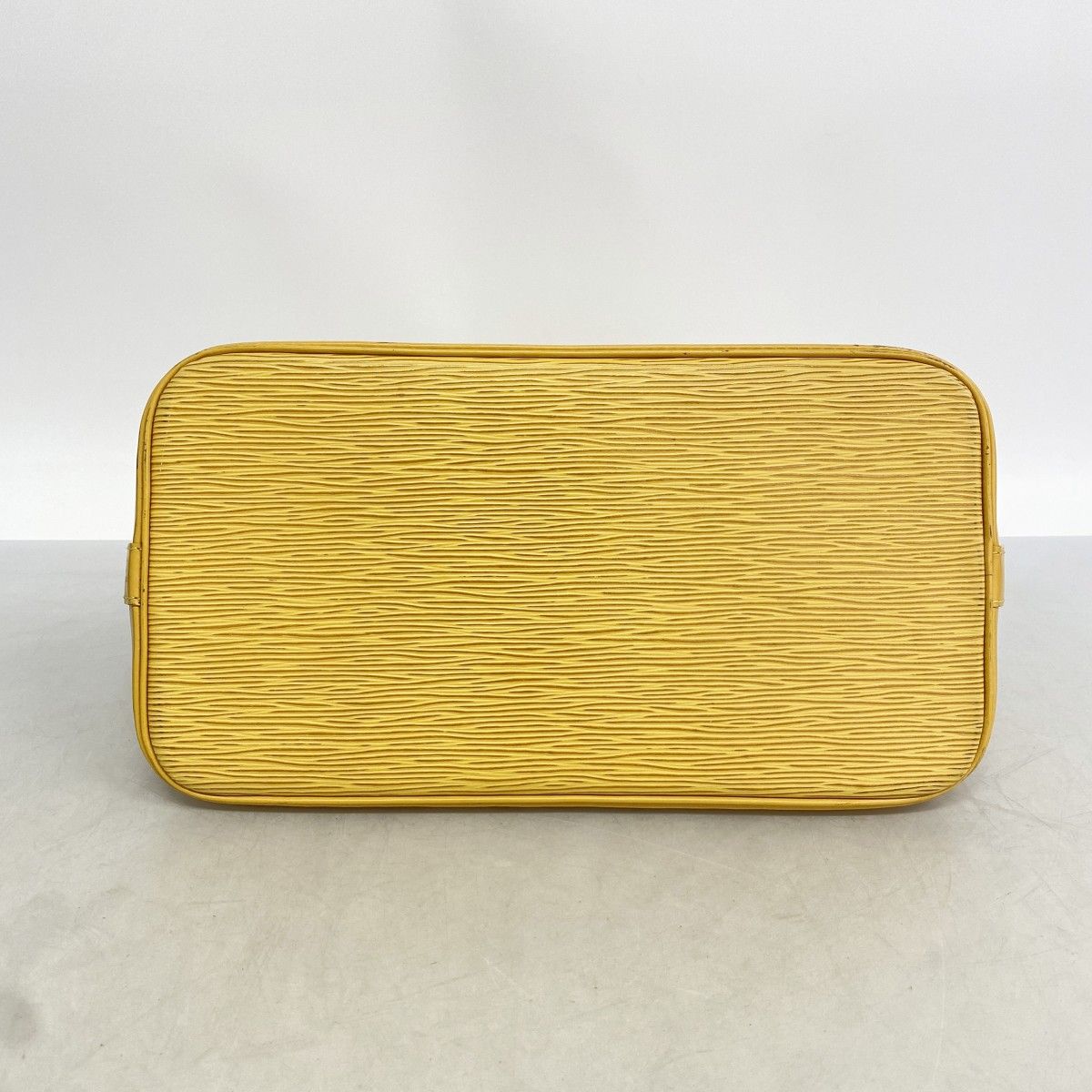 Louis Vuitton Handbag Epi Alma Jaune — view 3