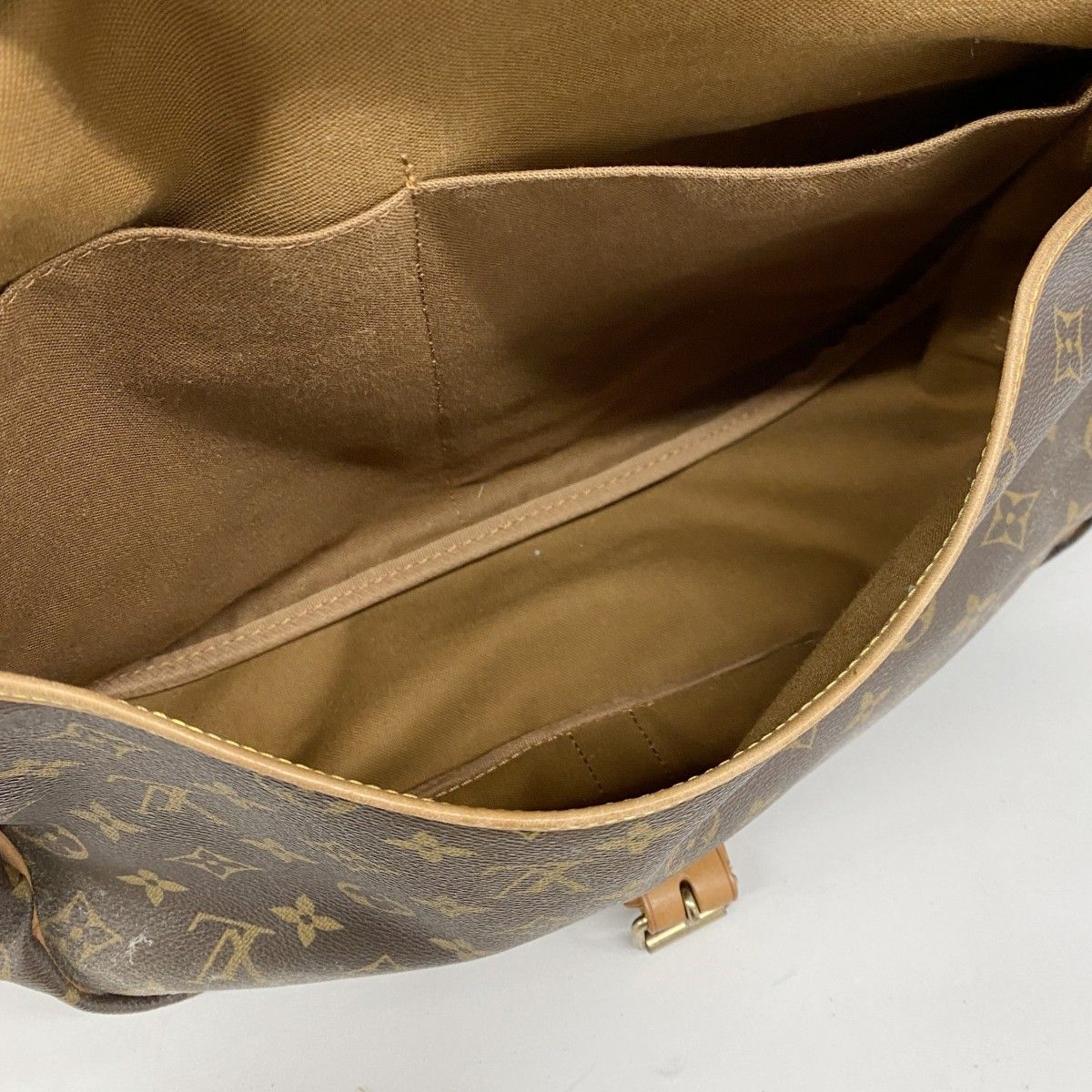 Louis Vuitton Shoulder Bag Monogram Saumur 35 Brown — view 4