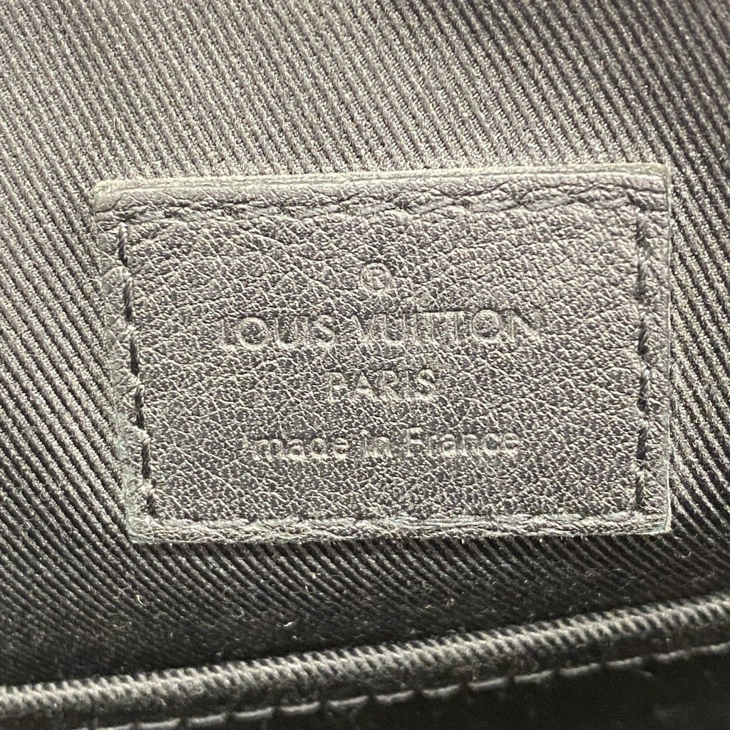 Louis Vuitton Shoulder Bag Monogram Shadow Trio Messenger Black — view 5